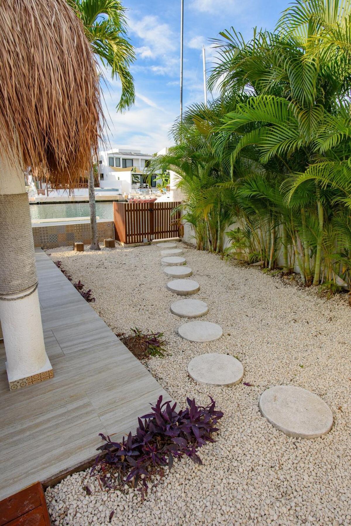 Casa Buda Villa Riviera Maya Puerto Aventuras Muelle Privado Экстерьер фото